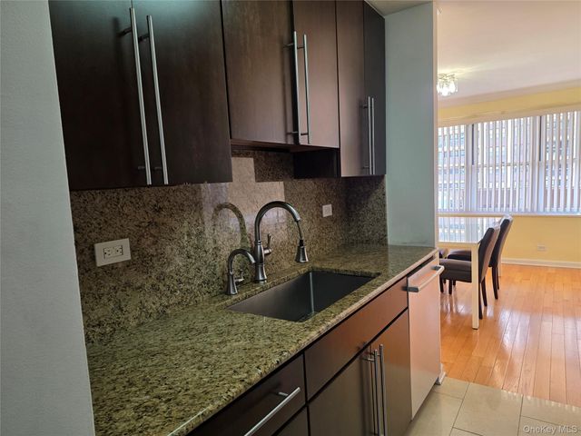 17-85 215 Street 6G, Bayside, NY 11360
