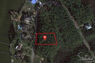 4533 Bayside Dr, Milton, FL 32583