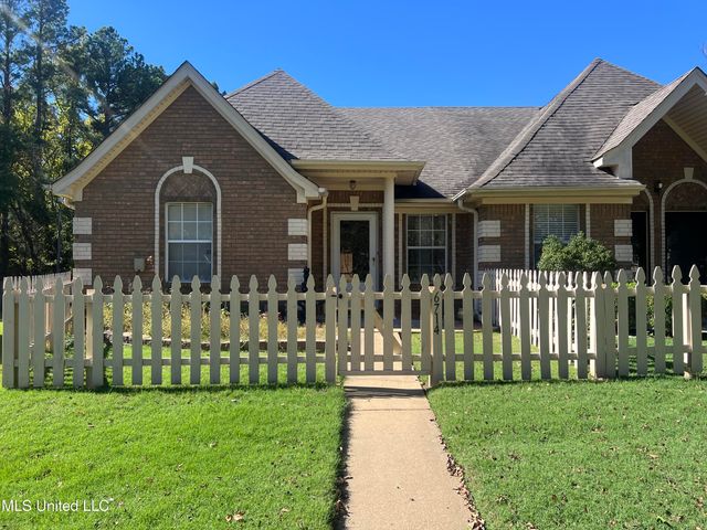 6714 Beaumont Circle, Southaven, MS 38671
