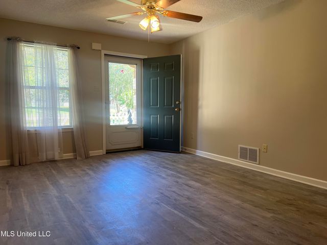 6714 Beaumont Circle, Southaven, MS 38671