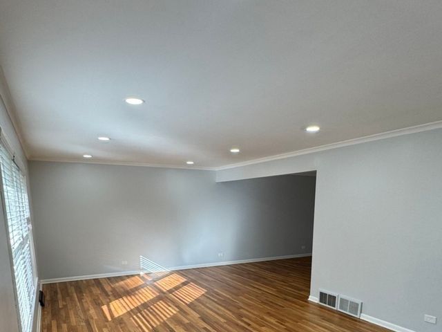 1136 Laurel Lane, Naperville, IL 60540