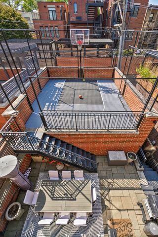 2140 N Clifton Avenue, Chicago, IL 60614