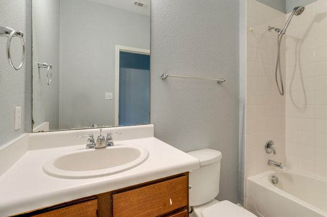 4525 Senda LN, Austin, TX 78725