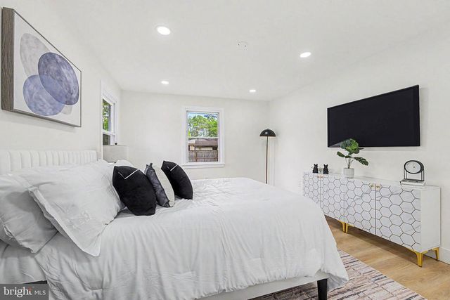 235 TERRY LN, Egg Harbor City, NJ 08215