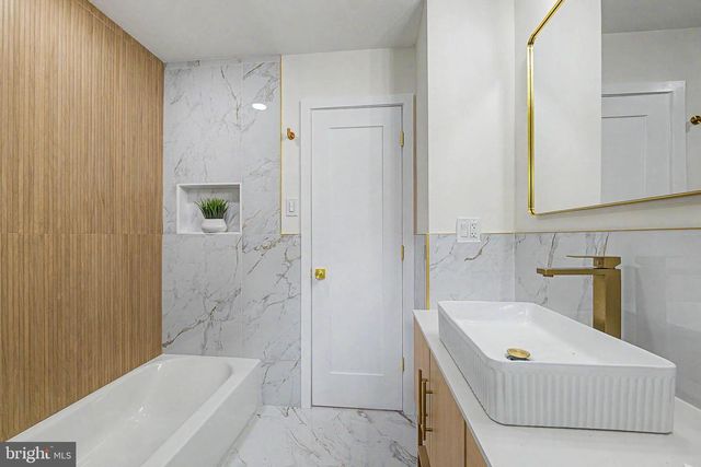 235 TERRY LN, Egg Harbor City, NJ 08215