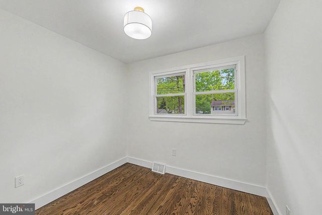 235 TERRY LN, Egg Harbor City, NJ 08215