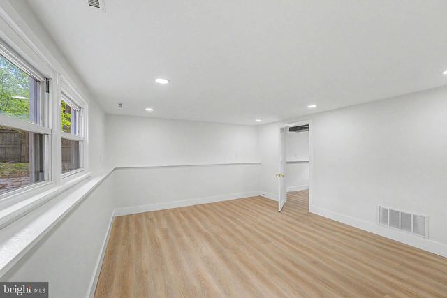 235 TERRY LN, Egg Harbor City, NJ 08215