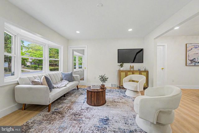 235 TERRY LN, Egg Harbor City, NJ 08215