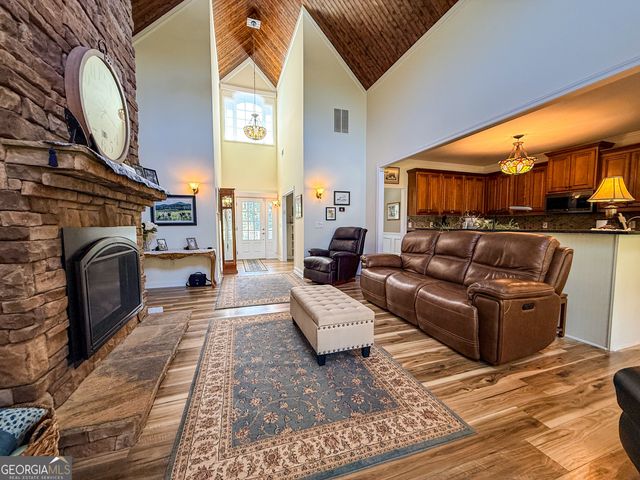107 Piney Lane, Cleveland, GA 30528