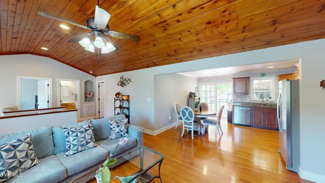 93 Bridgewater Court 93, Johnson City, TN 37615