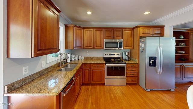 93 Bridgewater Court 93, Johnson City, TN 37615