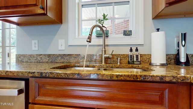 93 Bridgewater Court 93, Johnson City, TN 37615