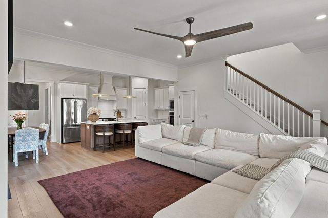 142 Salton Ln, Thompsons Station, TN 37179