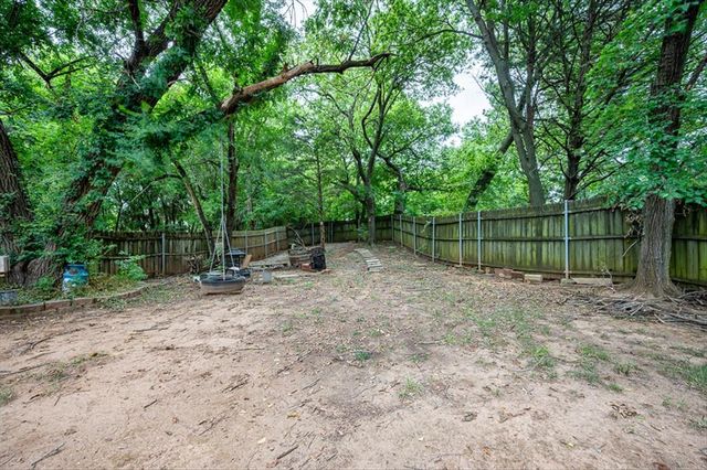 101 Stonewood Drive, Noble, OK 73068