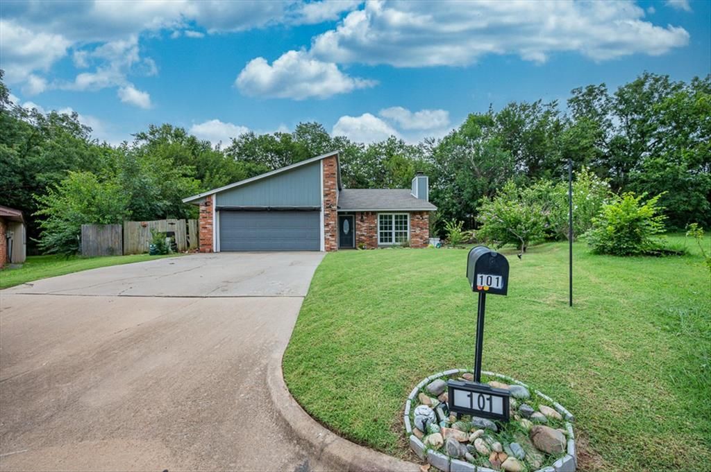101 Stonewood Drive, Noble, OK 73068