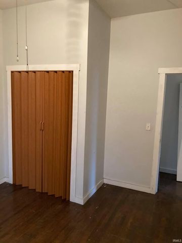 1035 N Jefferson Street, Huntington, IN 46750