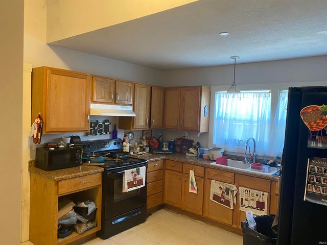 1035 N Jefferson Street, Huntington, IN 46750