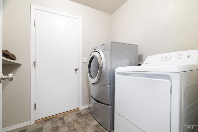 11761 Penobscot St, Caldwell, ID 83605