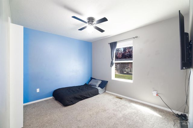 11761 Penobscot St, Caldwell, ID 83605