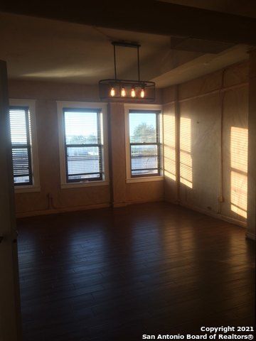 601 N Alamo St Apt 203, San Antonio, TX 78215
