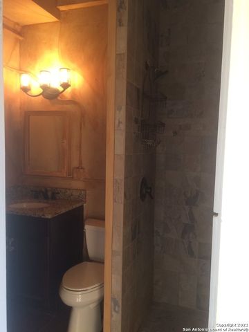 601 N Alamo St Apt 203, San Antonio, TX 78215