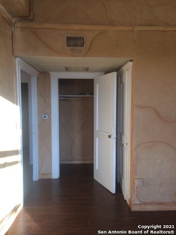 601 N Alamo St Apt 203, San Antonio, TX 78215