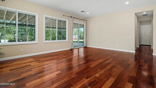 7375 Elk Run Way, Moorpark, CA 93021