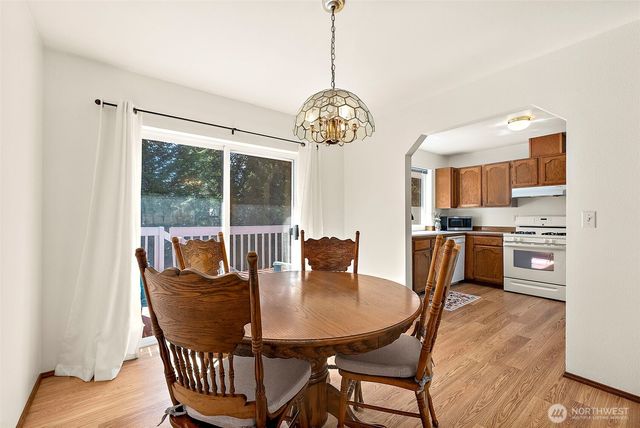 17225 90th Avenue E, Puyallup, WA 98375