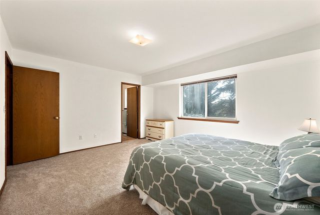 17225 90th Avenue E, Puyallup, WA 98375