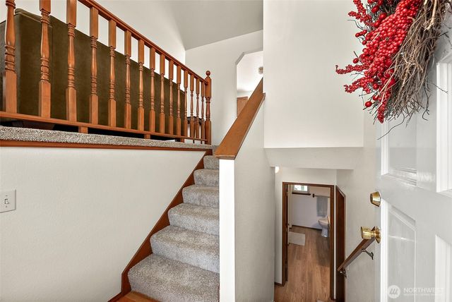 17225 90th Avenue E, Puyallup, WA 98375