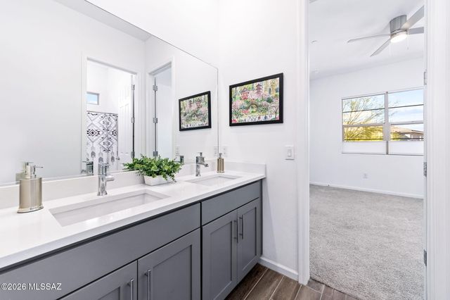 12764 E Tortoise Pointe Place, Vail, AZ 85641