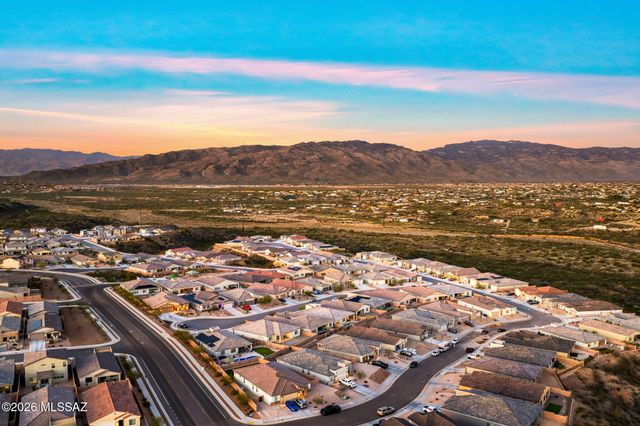 12764 E Tortoise Pointe Place, Vail, AZ 85641