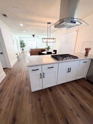 1314 Arborvitae, Dallas, TX 75224