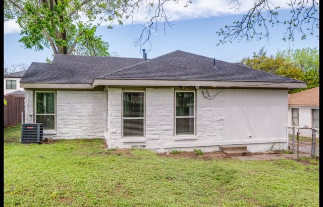 1314 Arborvitae, Dallas, TX 75224