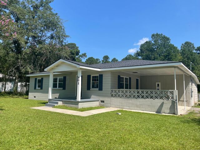 902 Poplar Street, Walterboro, SC 29488