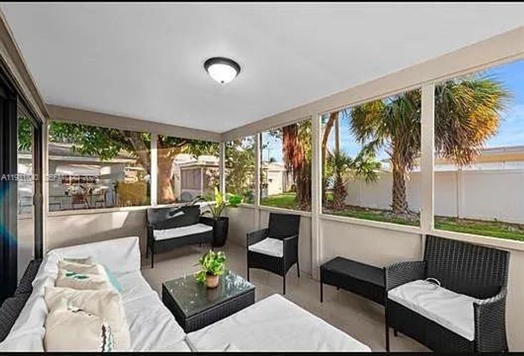 5404 NW 25th Ave 1, Tamarac, FL 33309