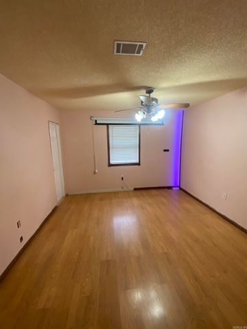 17804 CULLIPHER LN, Little Rock, AR 72206