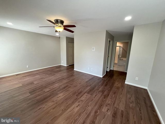 225 YORKTOWN CT, Malvern, PA 19355