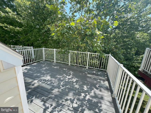 225 YORKTOWN CT, Malvern, PA 19355