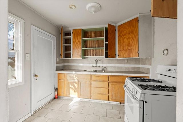 1364 E San Antonio, San Jose, CA 95116