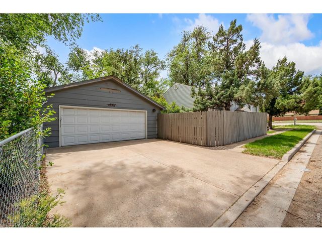 1230 Hover St, Longmont, CO 80501