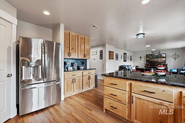 1028 N Star Bright Ln, Star, ID 83669