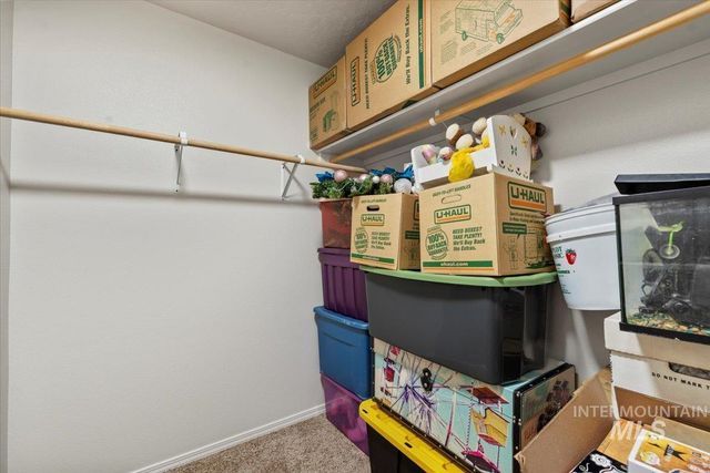 1028 N Star Bright Ln, Star, ID 83669