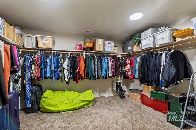 1028 N Star Bright Ln, Star, ID 83669