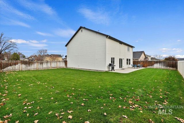 1028 N Star Bright Ln, Star, ID 83669