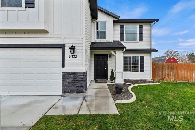 1028 N Star Bright Ln, Star, ID 83669