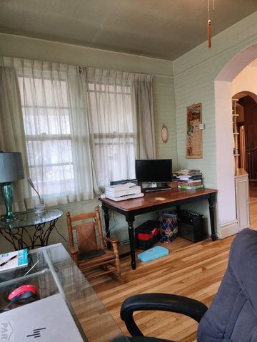 2116 N Elizabeth St, Pueblo, CO 81003