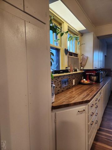 2116 N Elizabeth St, Pueblo, CO 81003