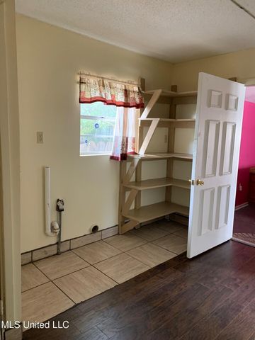 1516 43rd Avenue, Gulfport, MS 39501