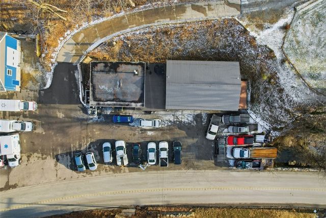 575 Seavey Rd, Shaler, PA 15209